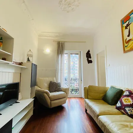 La Plaza Apartment